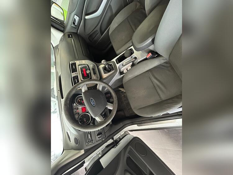 Ford Kuga  foto 5